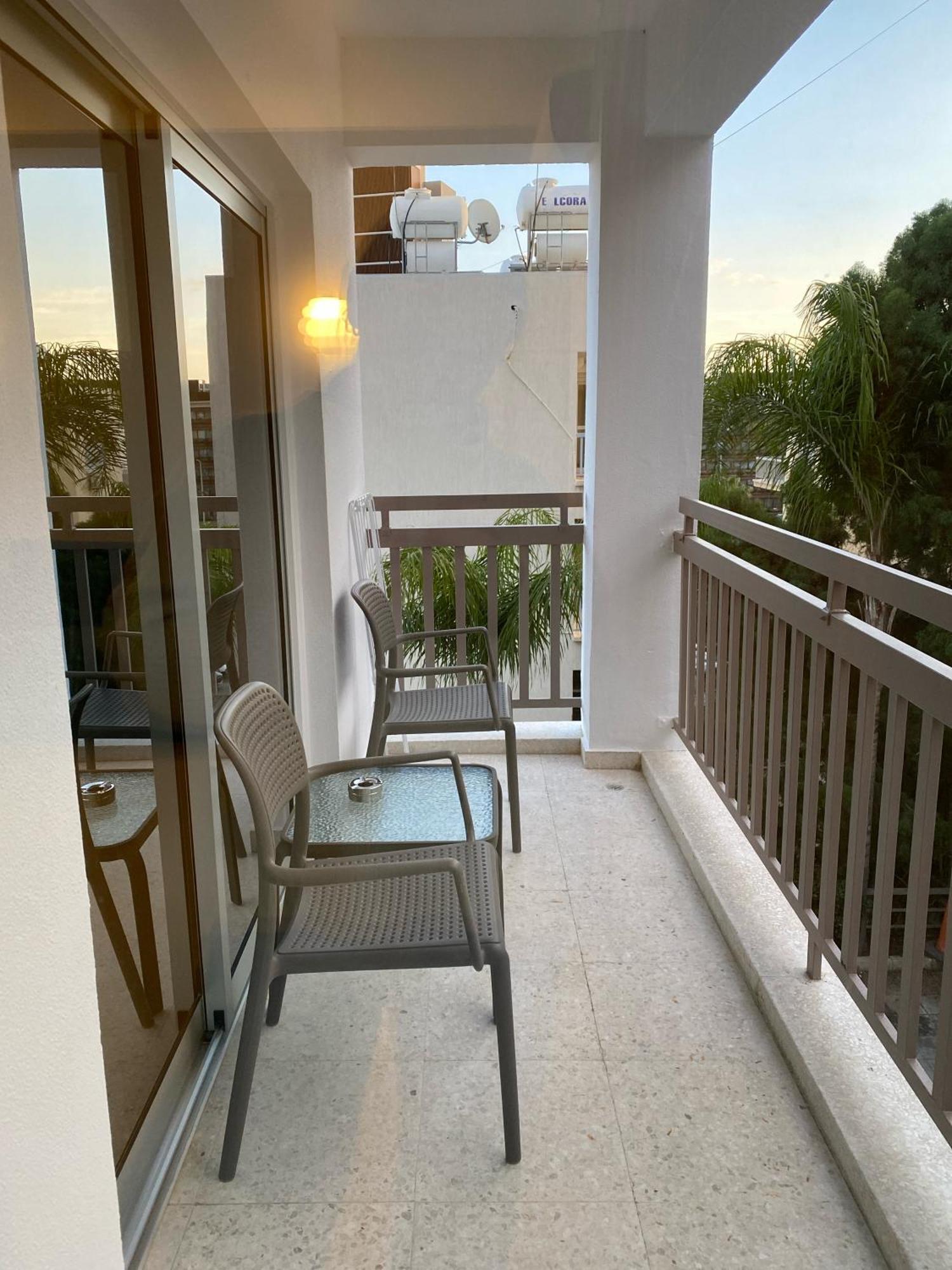 T&L Apartments Agiaos Tychonas Limassol Exterior foto